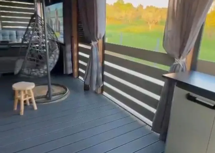 Sunny Bay Escape House Dom wakacyjny *