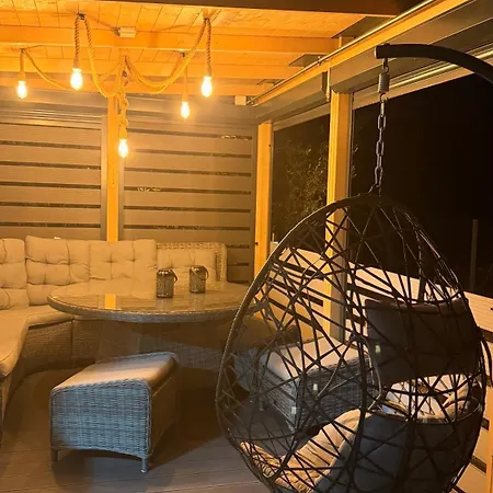 Sunny Bay Escape House