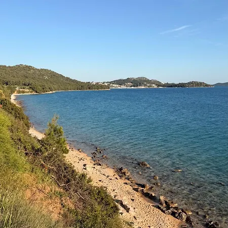 Sunny Bay Escape House Holiday home *