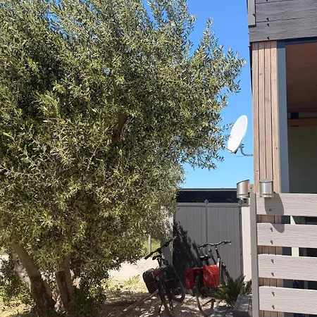 بيت للعطل Sunny Bay Escape House باكوشتاني