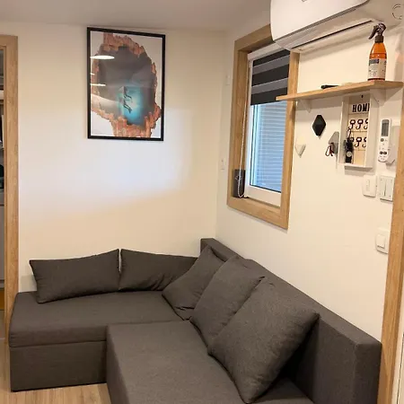 Sunny Bay Escape House باكوشتاني